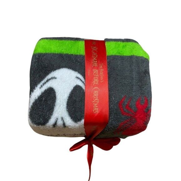 Nightmare Before Christmas Glow In The Dark Blanket - Picture 5 of 8